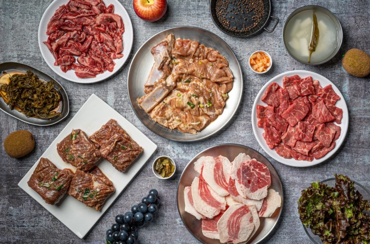 차림상 3 갓갈비 소갈비 돼지갈비 차돌박이 김치꽃삼겹 갈비살 보라매회식장소