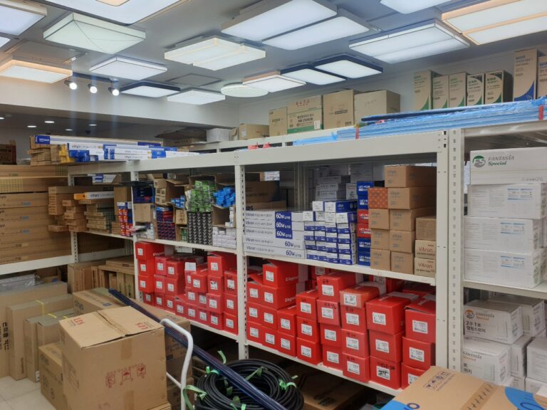 내부사진 창대전기조명 팬던트 조명 면 조명 LED 간접조명 배선기구 전기집자재 인테리어 조명 시공 768x576