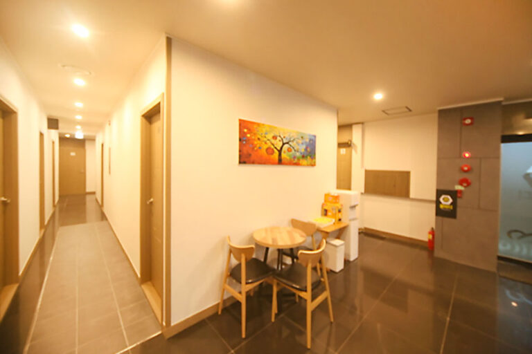 내부사진 2 꿀바디 대구마사지 마사지어플 마사지 경대병원역 중구마사지 대구아로마마사지 대구타이마사지 대구전신마사지 대봉동마사지 마사지기 마사지 음악 768x512