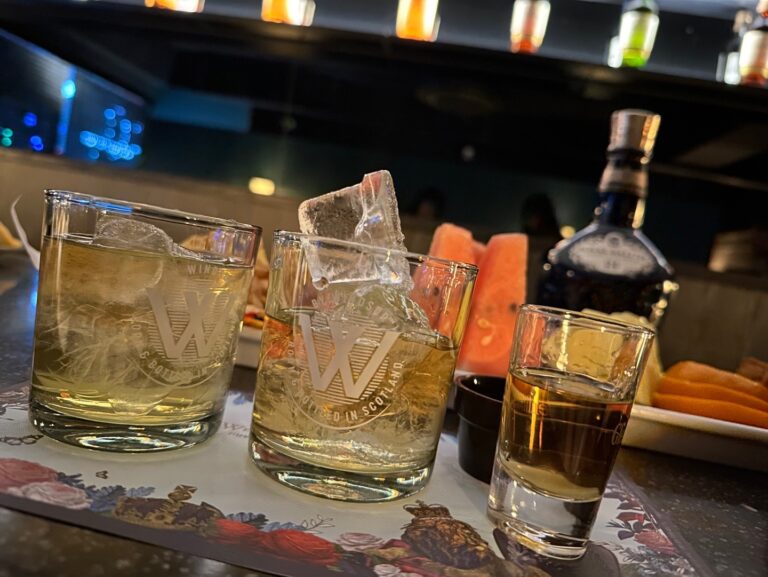 VIP bar 송도회식장소 송도사교모임 송도접대 송도룸바 송도바 송도혼술 송도토킹바 센트럴파크 좋은 술집 포스터 768x577