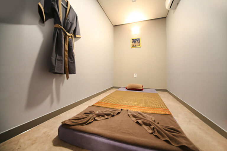 내부사진 아로마 스웨디시 영화 수원마사지 수원스웨디시 마사지 마사지어플 스웨디시 수원 스웨디시 후기 768x512