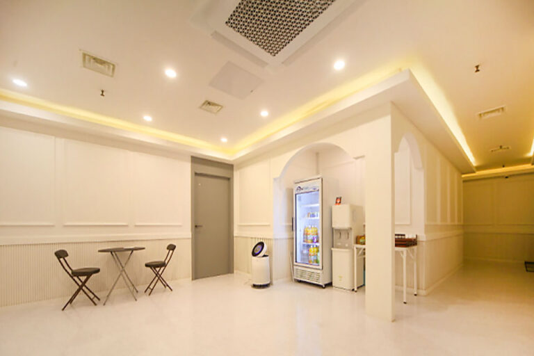 표지사진 꽃테라피 성정 두정역 마사지 성정동 아로마 마사지 마사지 스웨디시 768x512