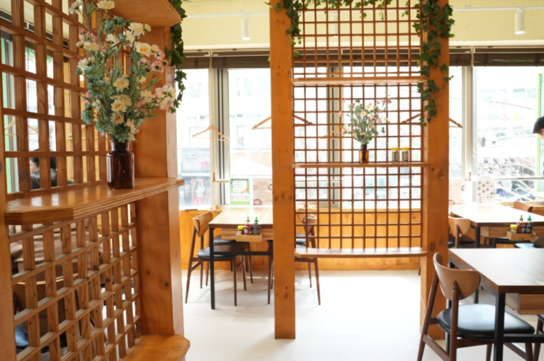 포머이 쌀국수 연남점 연남동 맛집 홍대 맛집 마포구 맛집 延南洞美食店 弘大美食店 연남동 맛집 2024 768x510