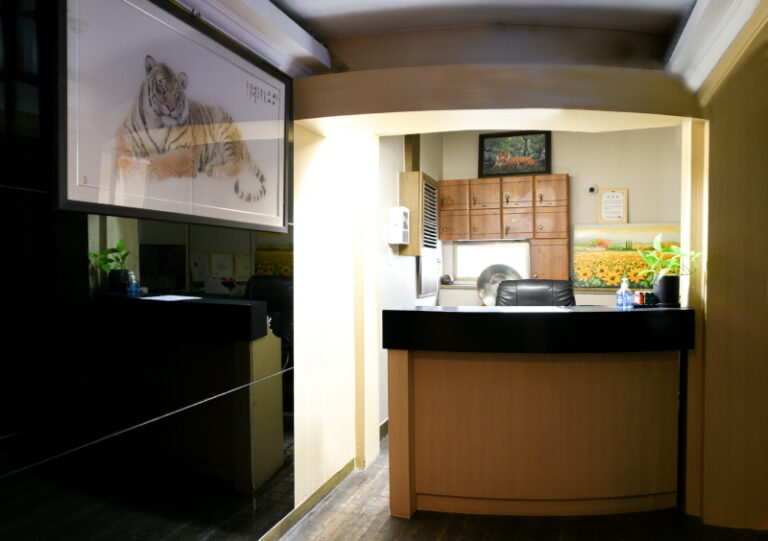 입구사진 블랙핑크 테라피 대전스웨디시 대전아로마 대전마사지 유성스웨디시 768x541